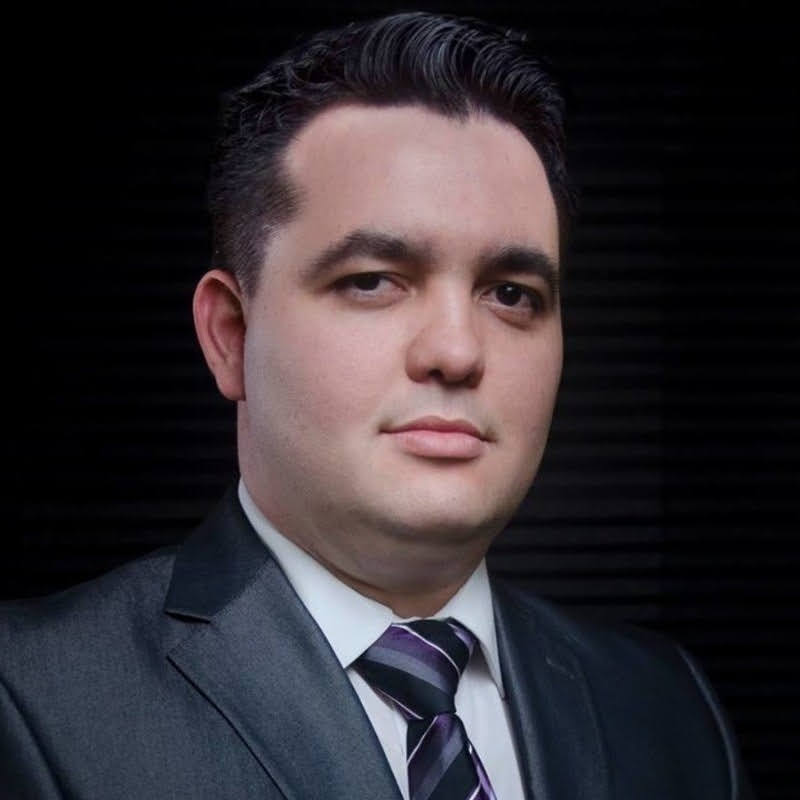 Ronan Pinho, Founder of isonew